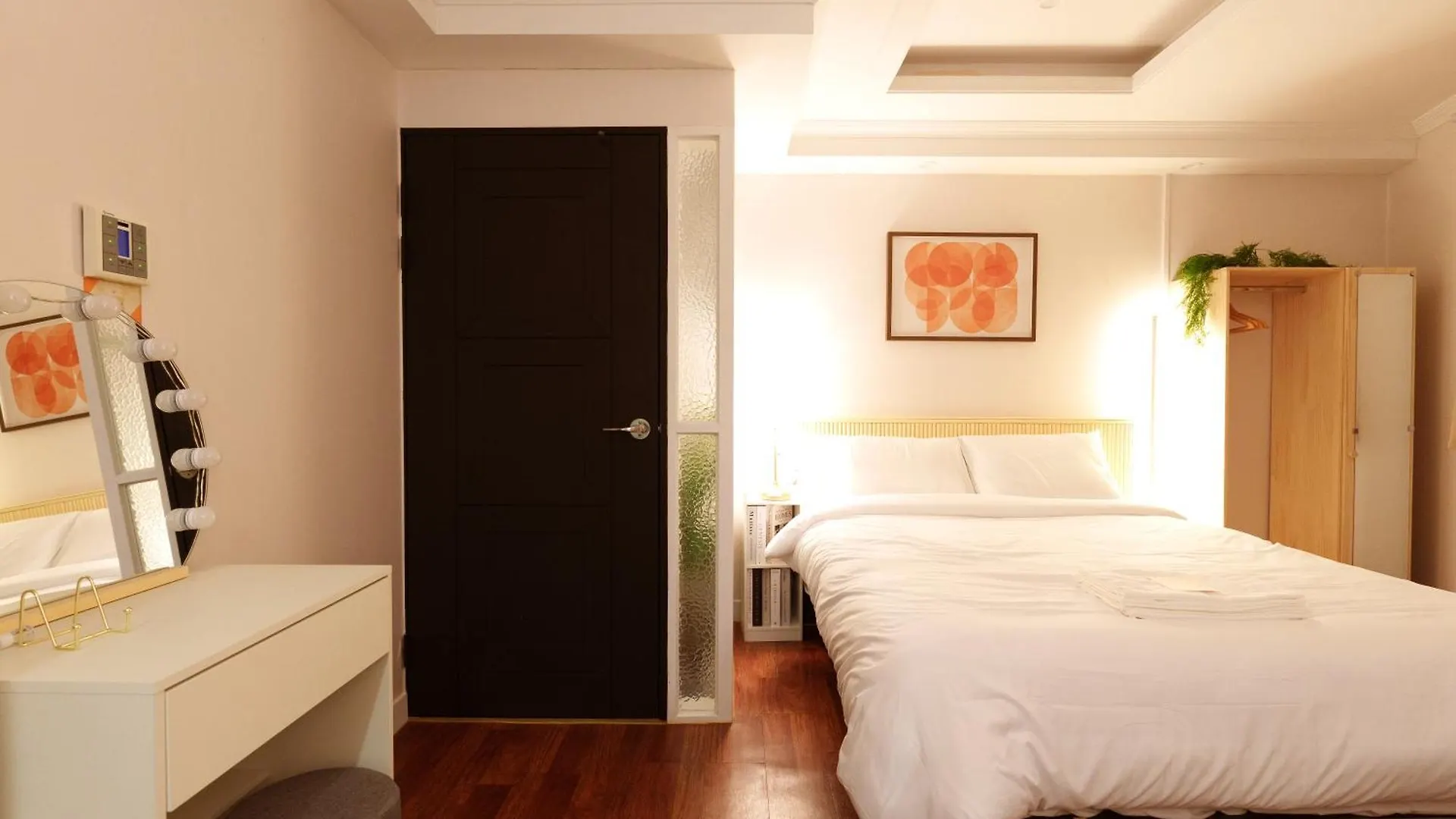 Busan Nstay Hotel