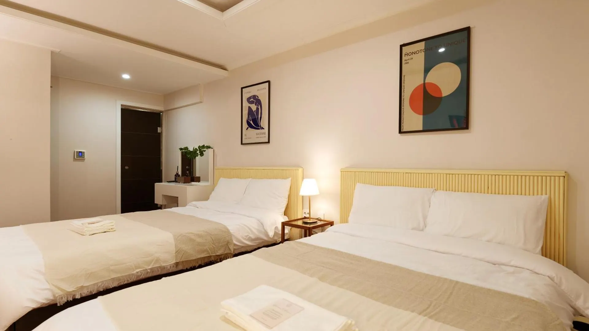 Busan Nstay Hotel