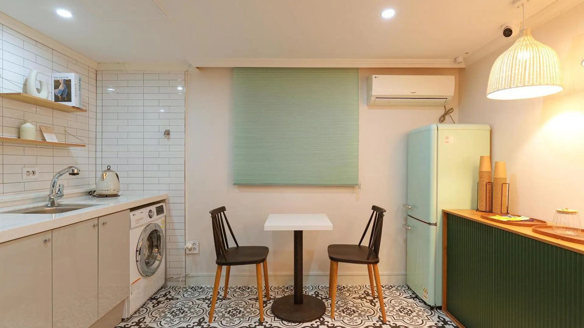 Busan Nstay Hotel 4*,